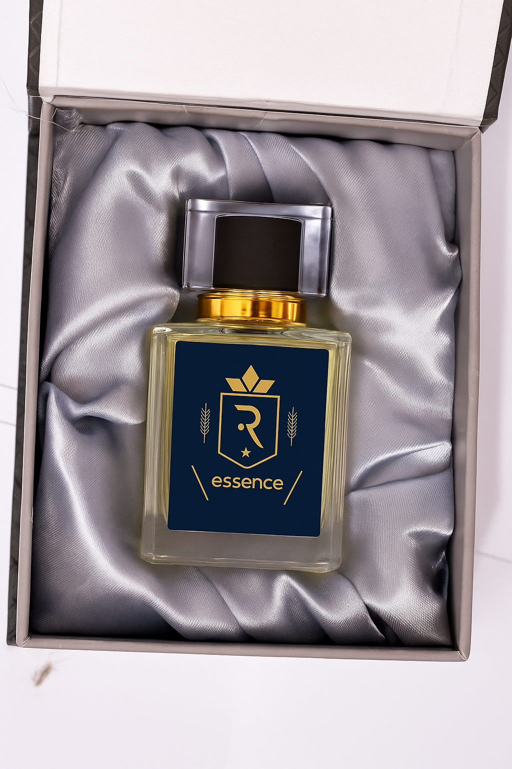 đ¸ Secret Bloom â Elegant & Feminine